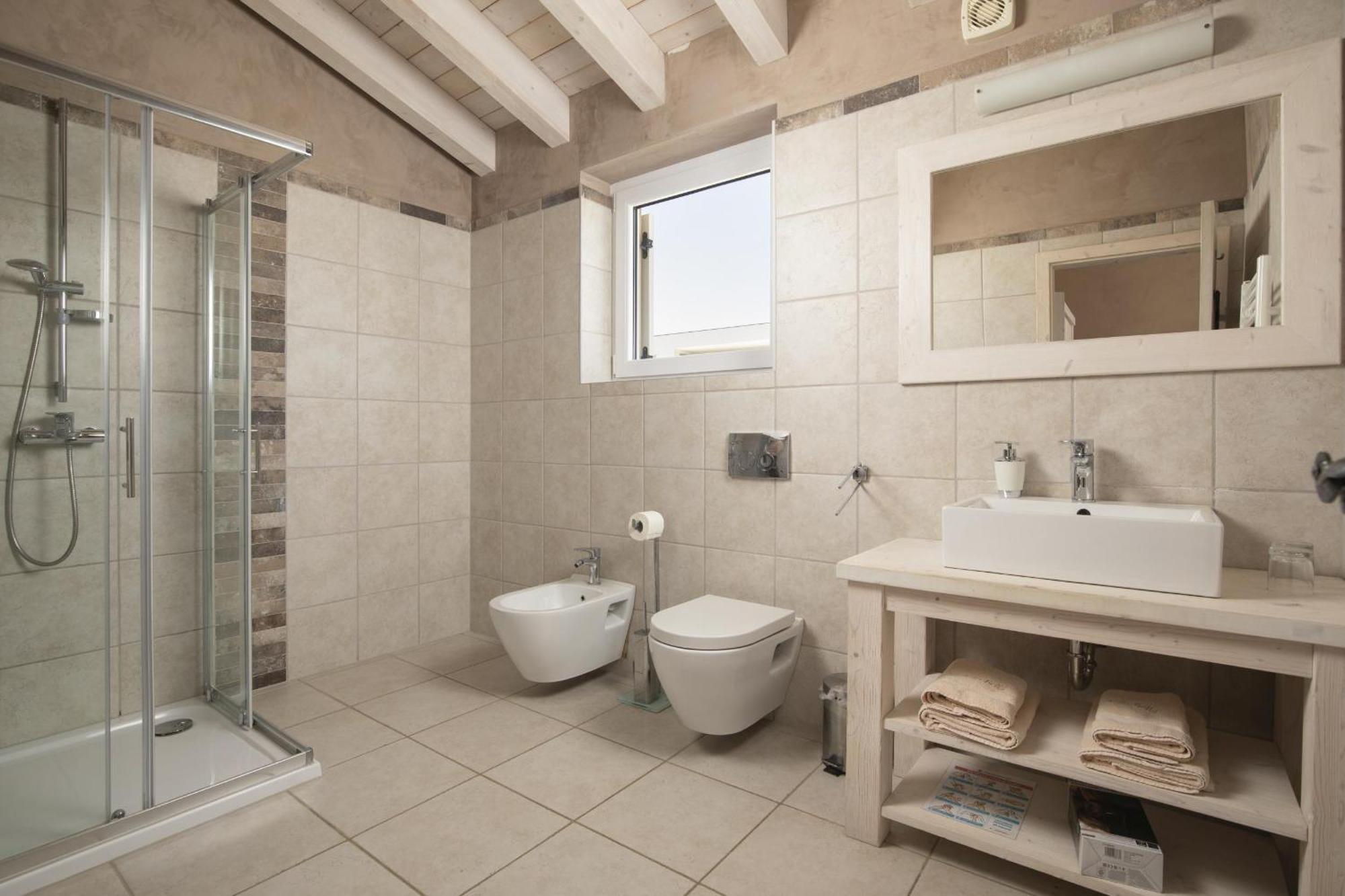 Villa Bella - Beautiful And Modern House With Pool, Souna, Jacuzzi & Playground, Liznjan - Istra Exterior photo
